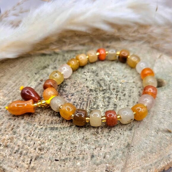 Nature Agates With Charms Bracelets - Picture 4 of 10